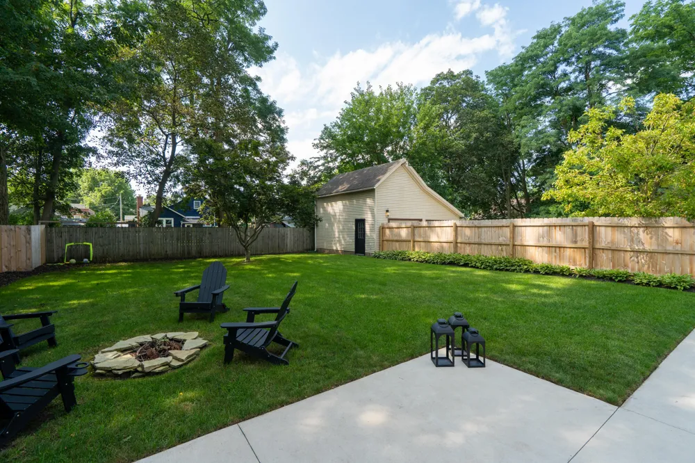 114 Cedar Street Paw Paw, MI 49079
