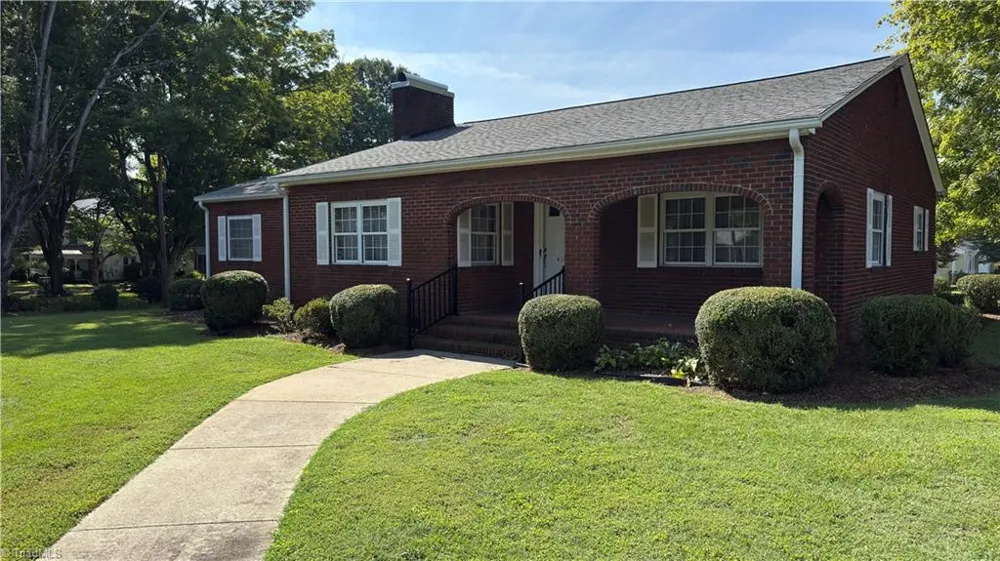 417 W Main Street Yadkinville, NC 27055