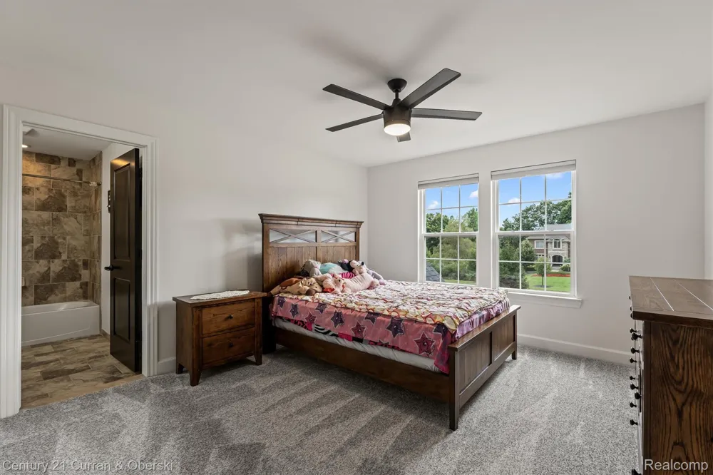 52365 Trailwood Drive Lyon Charter Township, MI 48178