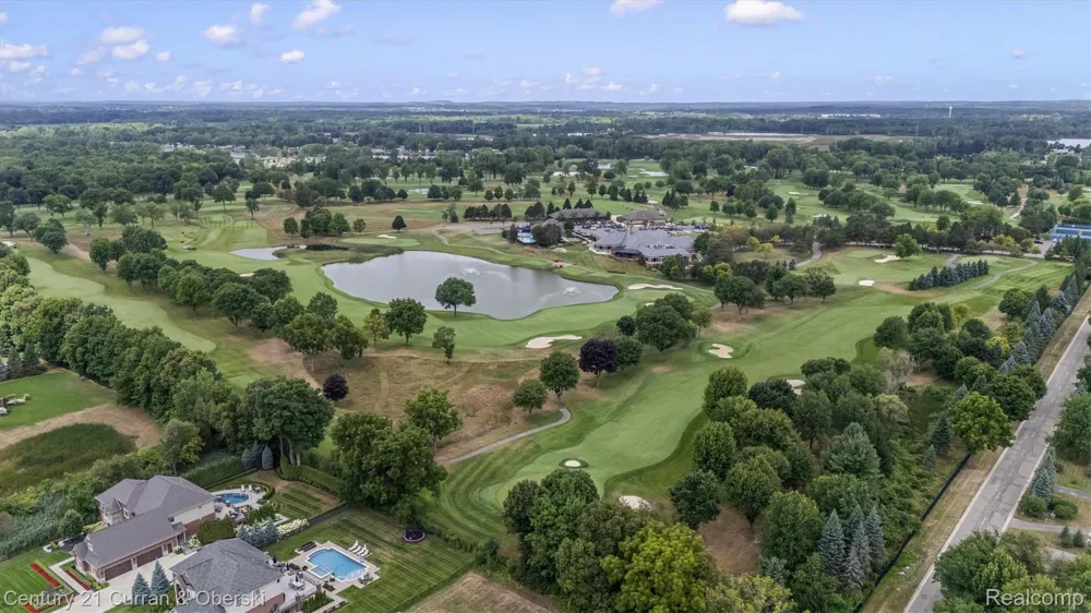 52365 Trailwood Drive Lyon Charter Township, MI 48178