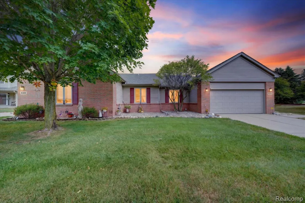 4313 Osprey Lane Burton City, MI 48519