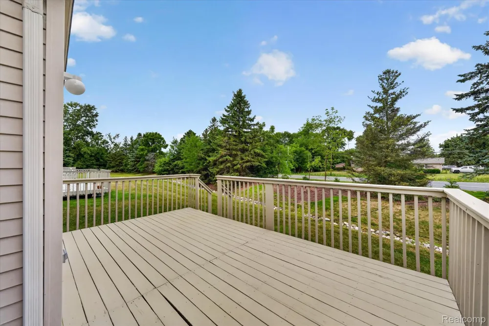 4313 Osprey Lane Burton City, MI 48519