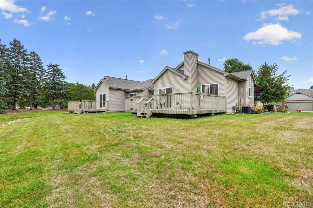 4313 Osprey Lane Burton City, MI 48519