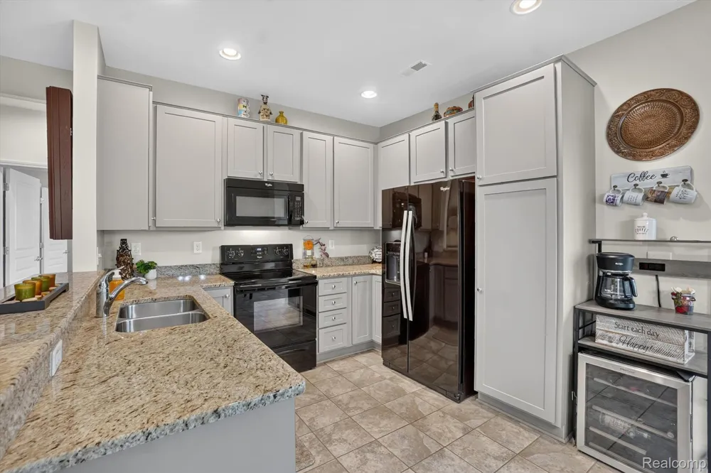 9397 Sand Hill Drive Grand Blanc Charter Township, MI 48439