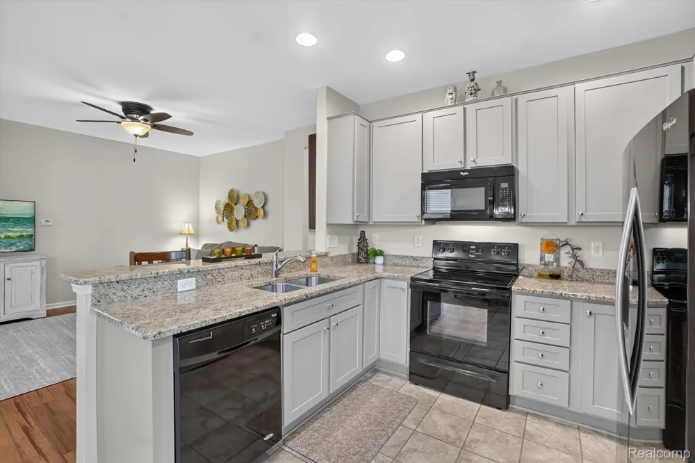 9397 Sand Hill Drive Grand Blanc Charter Township, MI 48439