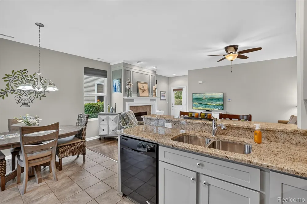 9397 Sand Hill Drive Grand Blanc Charter Township, MI 48439