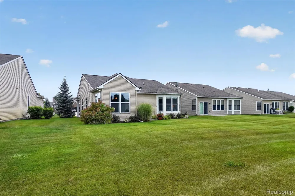9397 Sand Hill Drive Grand Blanc Charter Township, MI 48439