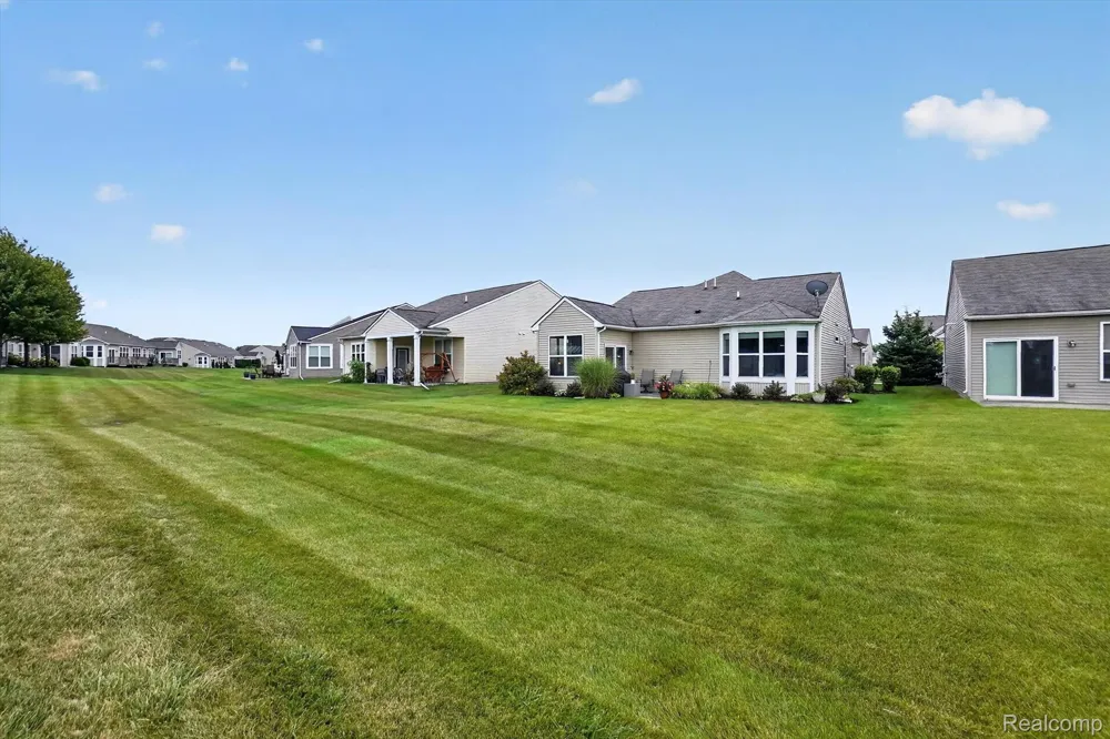 9397 Sand Hill Drive Grand Blanc Charter Township, MI 48439