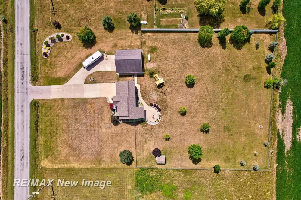 4881 Gleaner Road Thomas Township, MI 48623