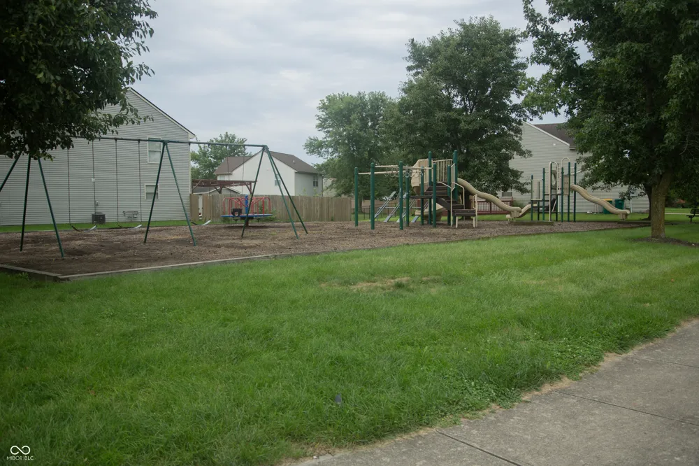 6626 Largo Plainfield, IN 46168