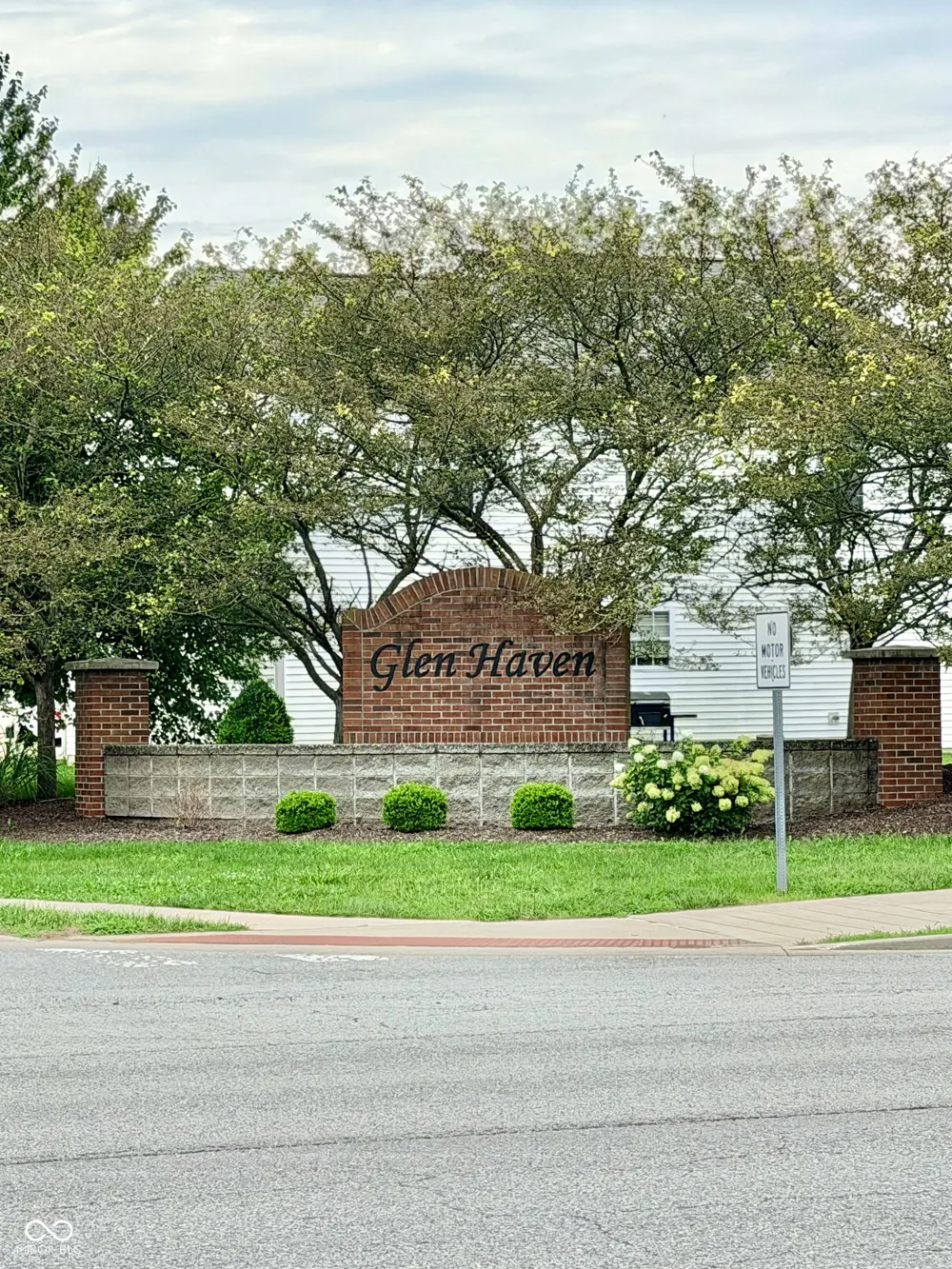 6626 Largo Plainfield, IN 46168