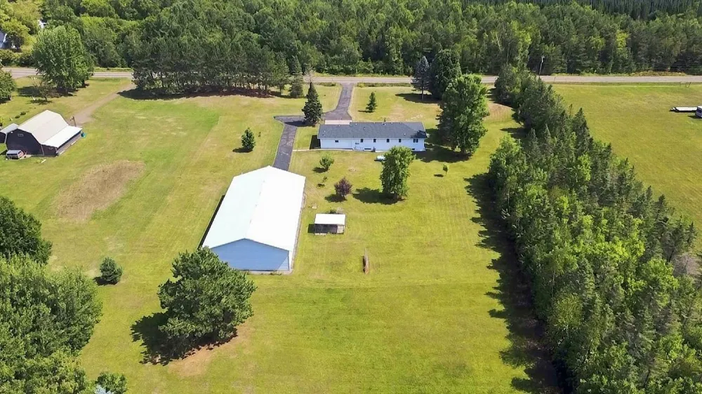 1433 Morris Avenue Hinckley, MN 55037