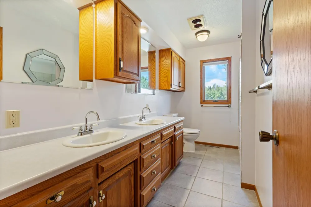 1433 Morris Avenue Hinckley, MN 55037