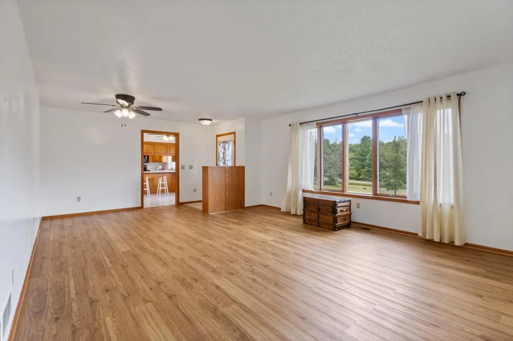 1433 Morris Avenue Hinckley, MN 55037