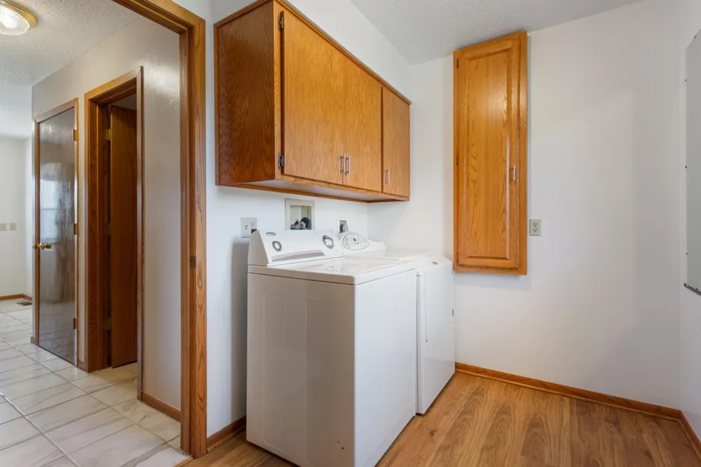 1433 Morris Avenue Hinckley, MN 55037