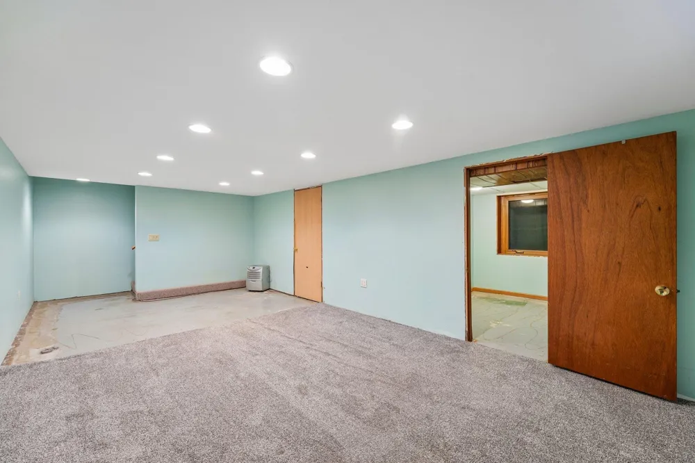 2601 103rd Avenue NW Coon Rapids, MN 55433