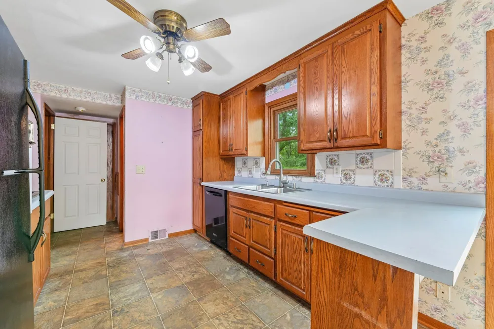 2601 103rd Avenue NW Coon Rapids, MN 55433