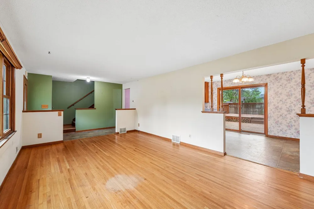 2601 103rd Avenue NW Coon Rapids, MN 55433
