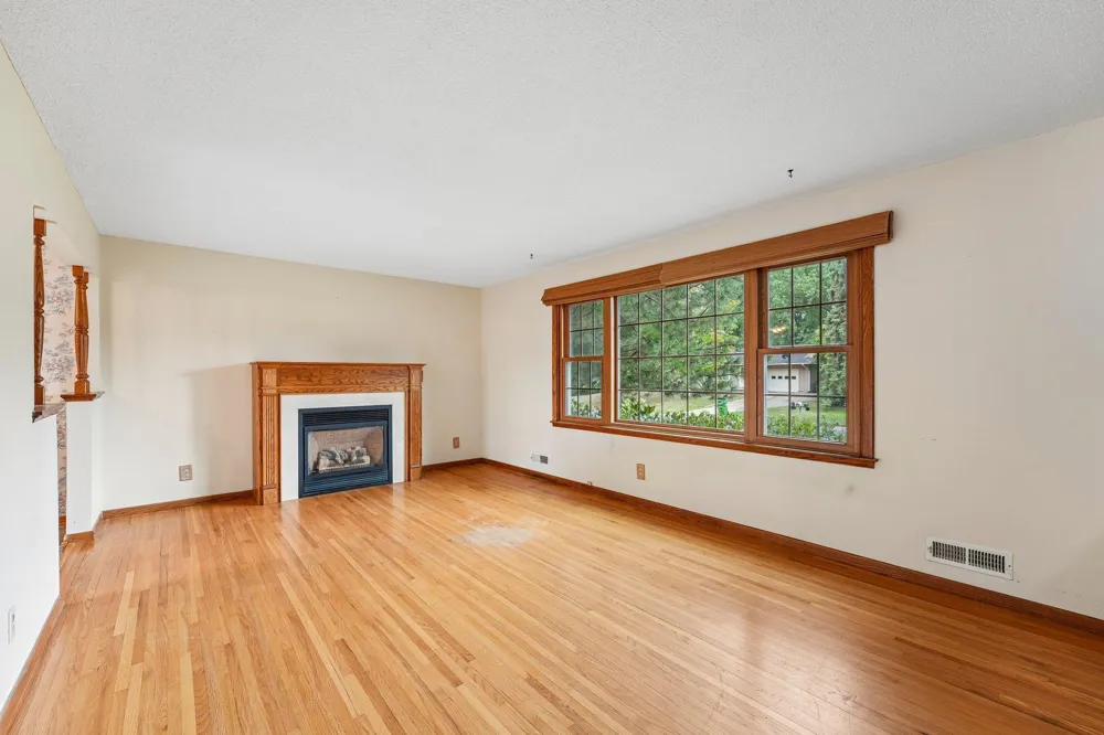 2601 103rd Avenue NW Coon Rapids, MN 55433