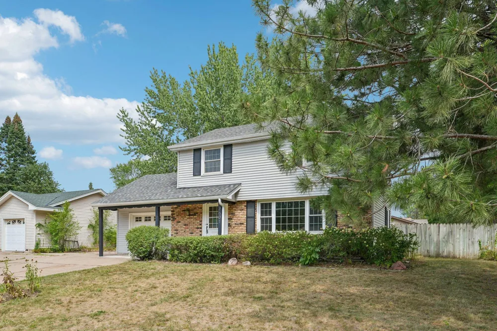 2601 103rd Avenue NW Coon Rapids, MN 55433