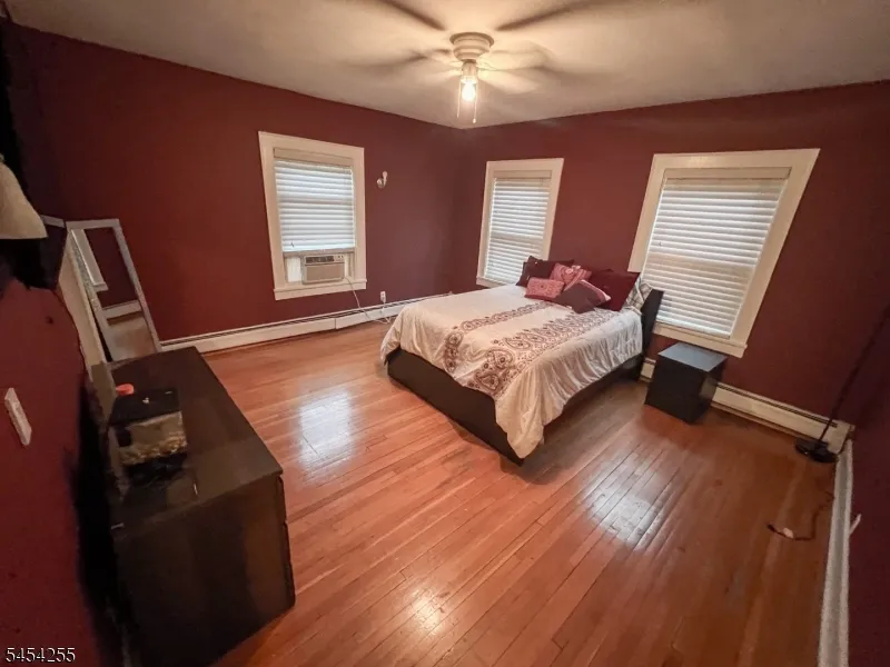 925 Hillside Ave Plainfield City, NJ 07060