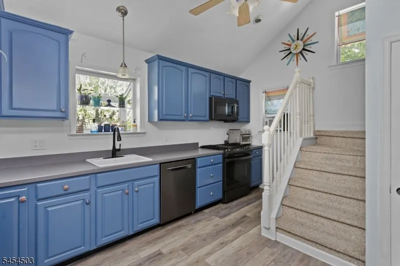 9 Cornell St North Brunswick, NJ 08902