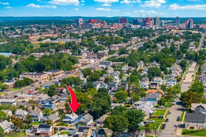 9 Cornell St North Brunswick, NJ 08902
