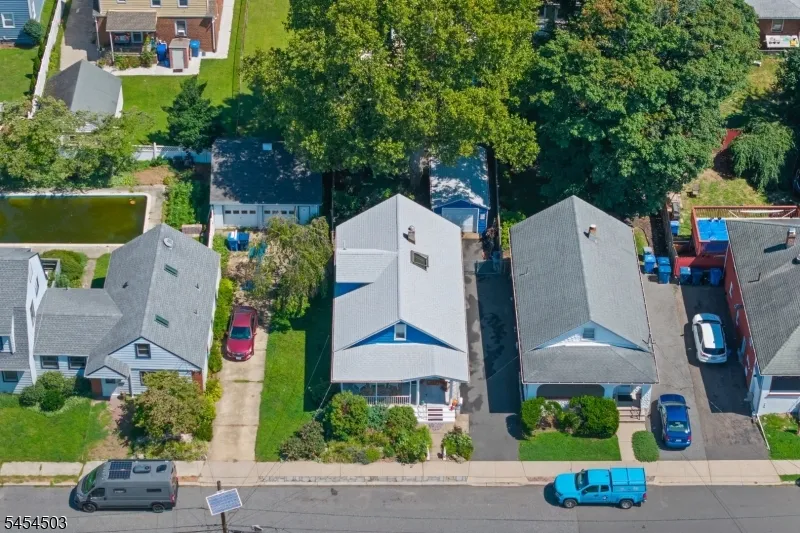 9 Cornell St North Brunswick, NJ 08902
