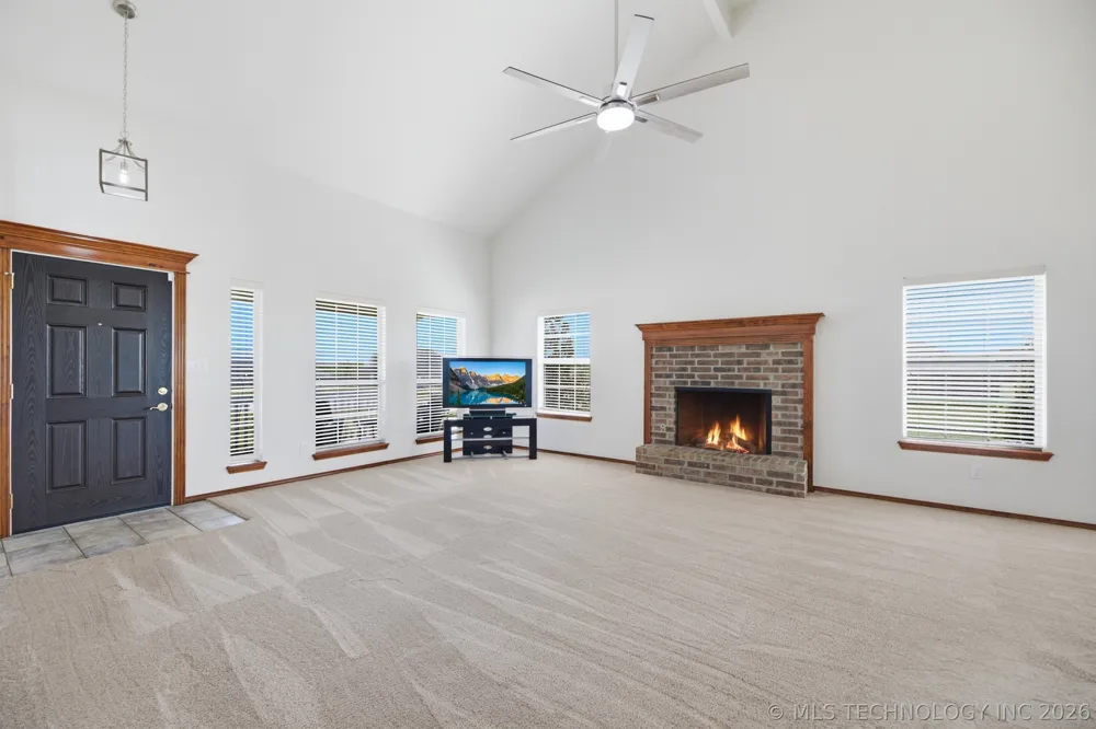11650 Skyline Drive Collinsville, OK 74021
