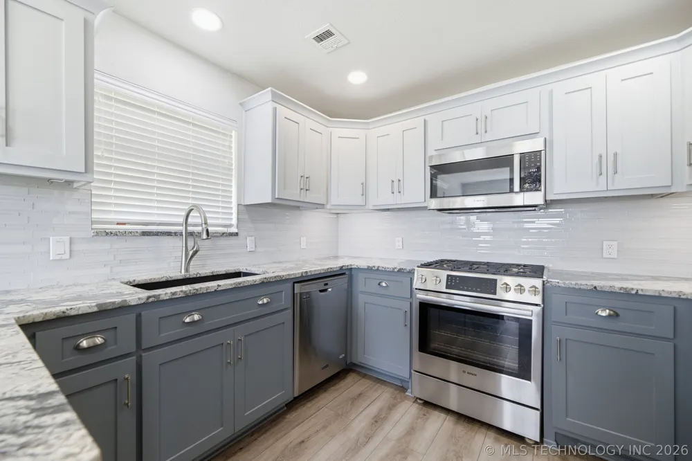 11650 Skyline Drive Collinsville, OK 74021