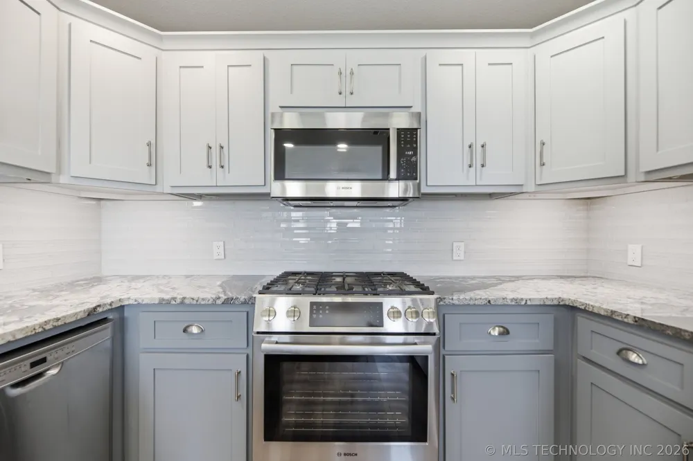 11650 Skyline Drive Collinsville, OK 74021