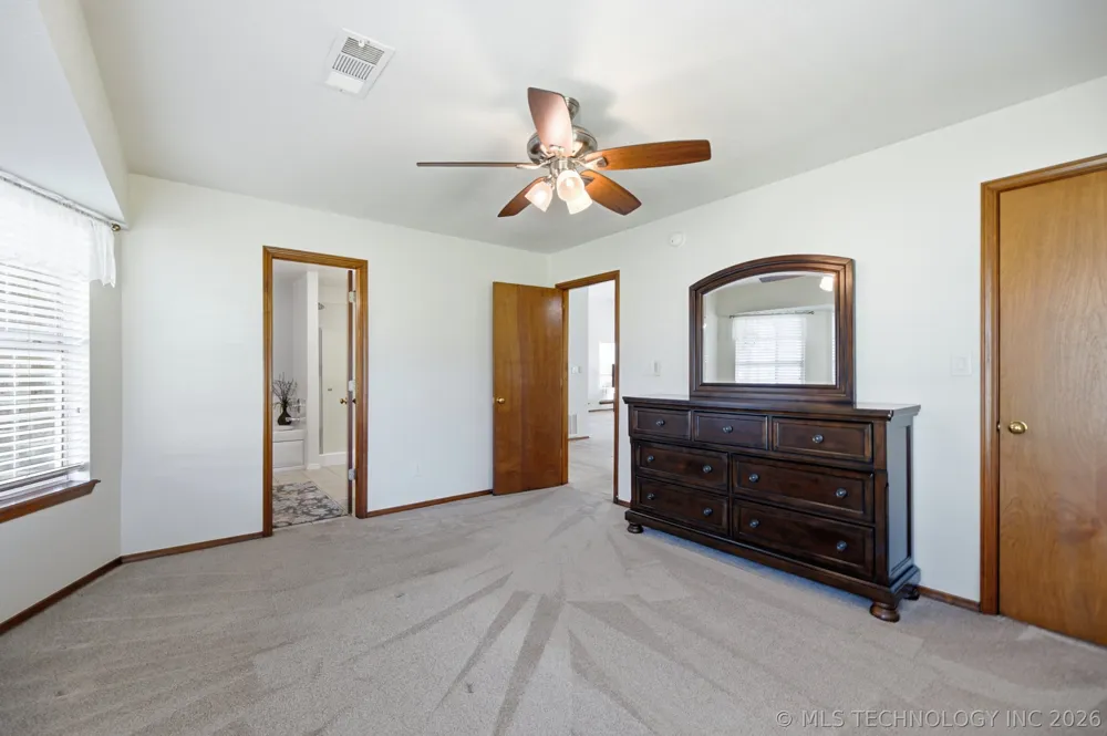 11650 Skyline Drive Collinsville, OK 74021