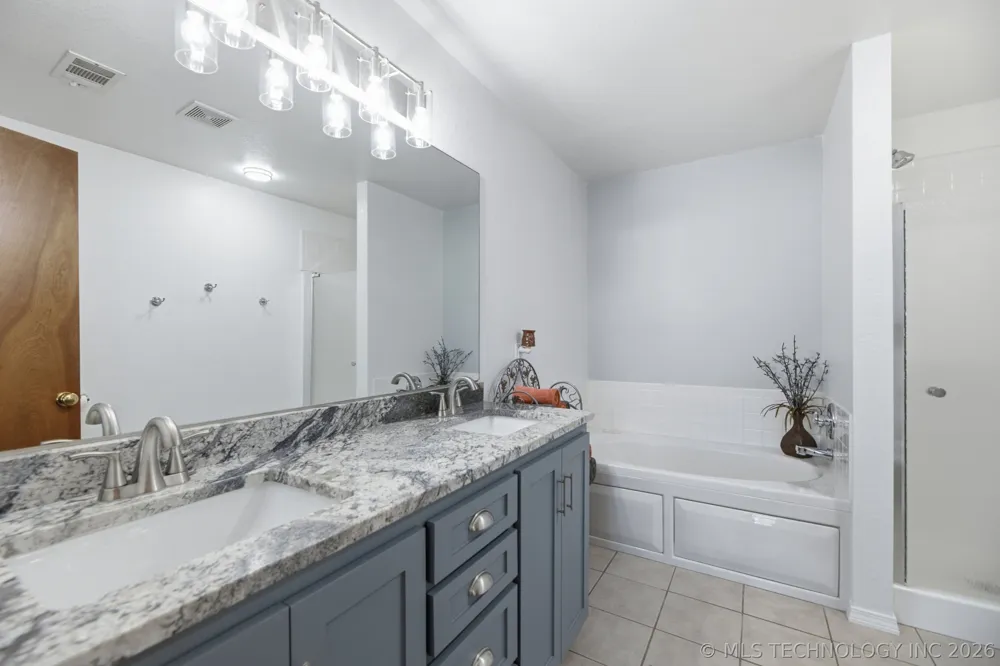 11650 Skyline Drive Collinsville, OK 74021