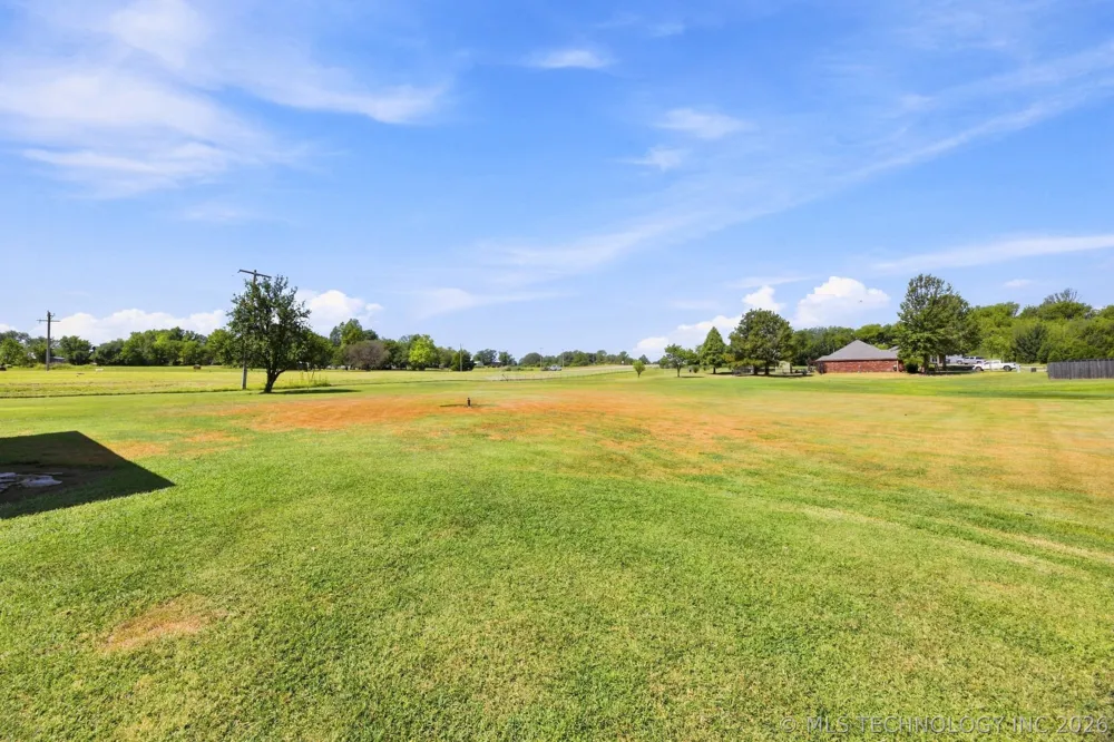 11650 Skyline Drive Collinsville, OK 74021