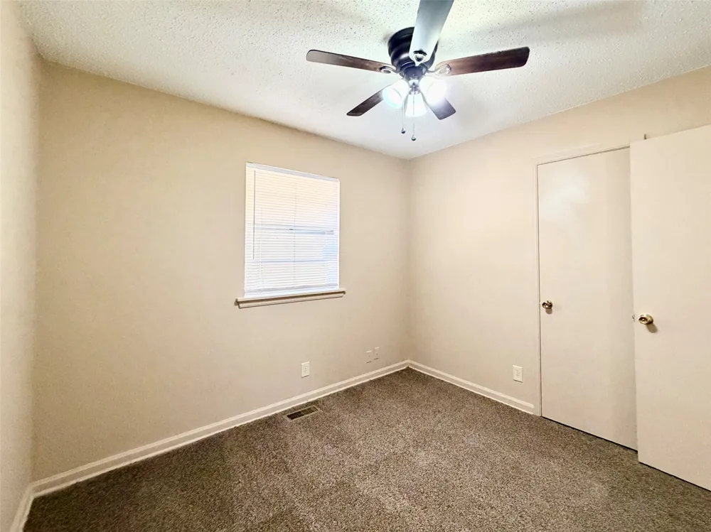 12047 E 34th Street Tulsa, OK 74146