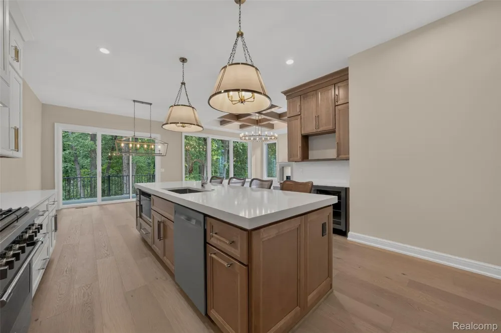 526 Maplehill Road Rochester Hills City, MI 48306