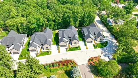 526 Maplehill Road