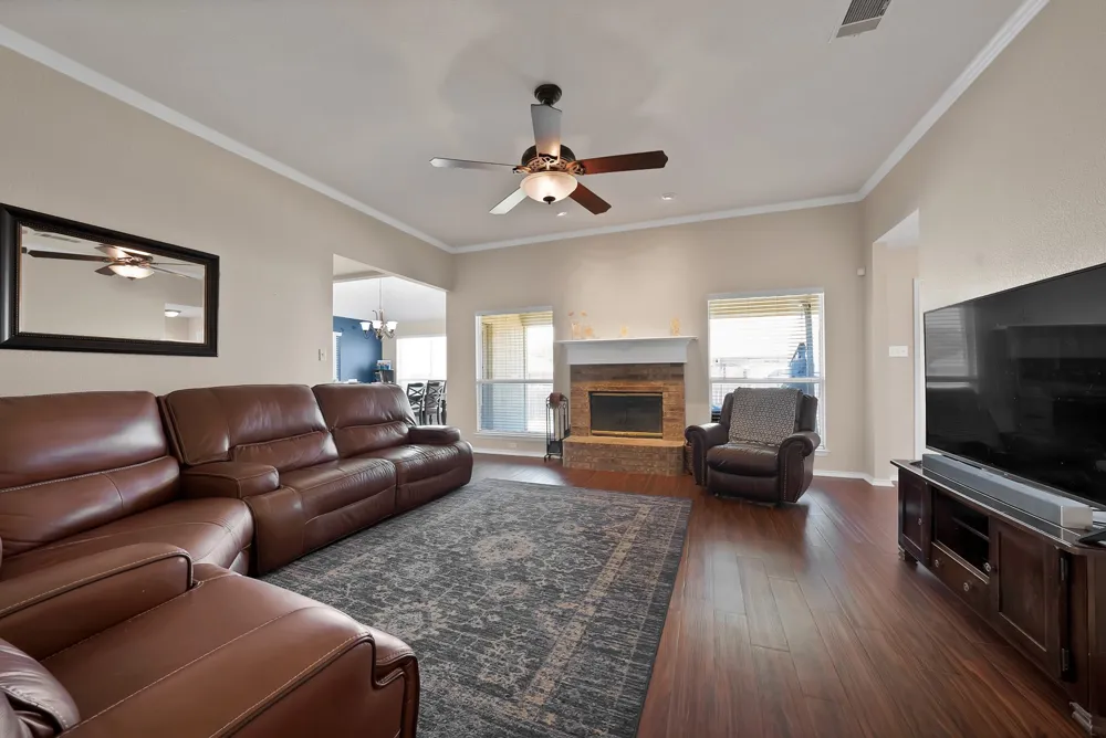 2209 Quail Ridge Drive Weatherford, TX 76087
