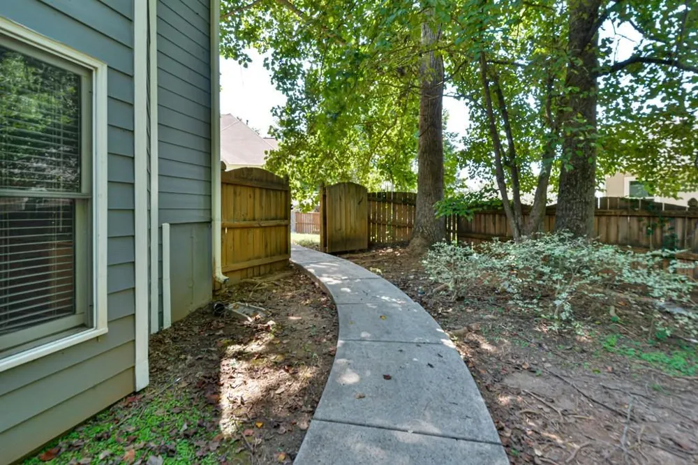 3243 Summer Stream Lane Kennesaw, GA 30152