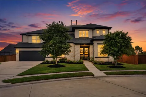9827 Wright Drive