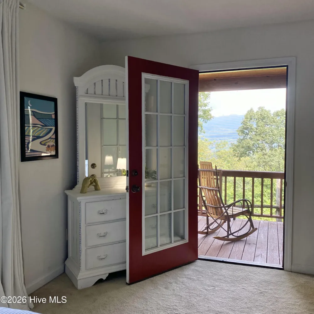 643 Zekes Trail Marble, NC 28905