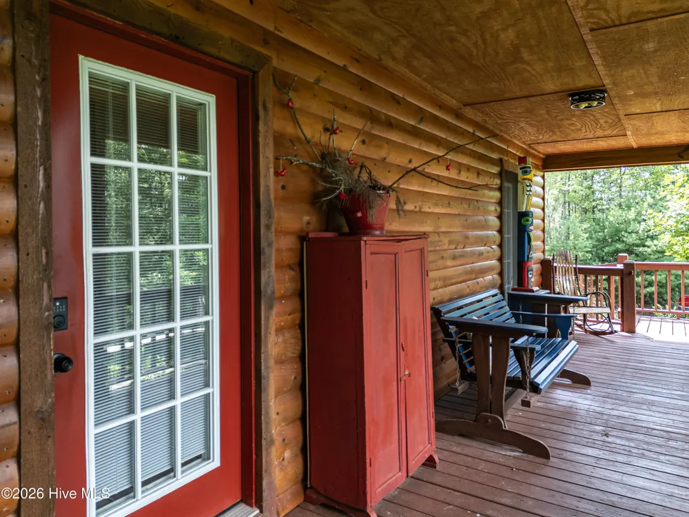 643 Zekes Trail Marble, NC 28905
