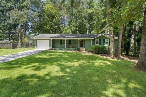 2064 Leatherleaf Court SW