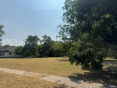 907 Buck Street