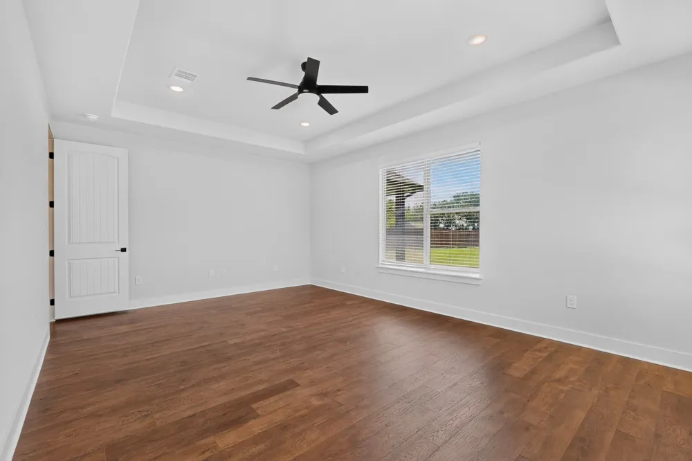 1672 Brookview Drive Lancaster, TX 75146