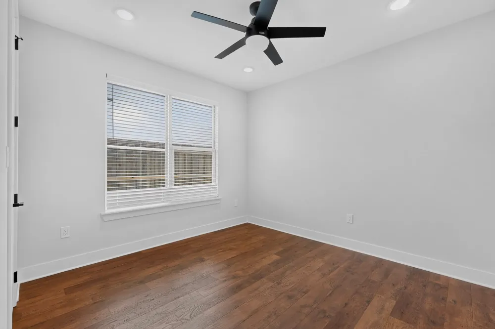 1672 Brookview Drive Lancaster, TX 75146