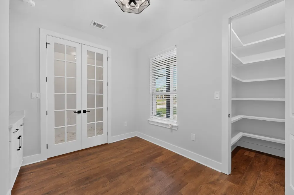 1672 Brookview Drive Lancaster, TX 75146