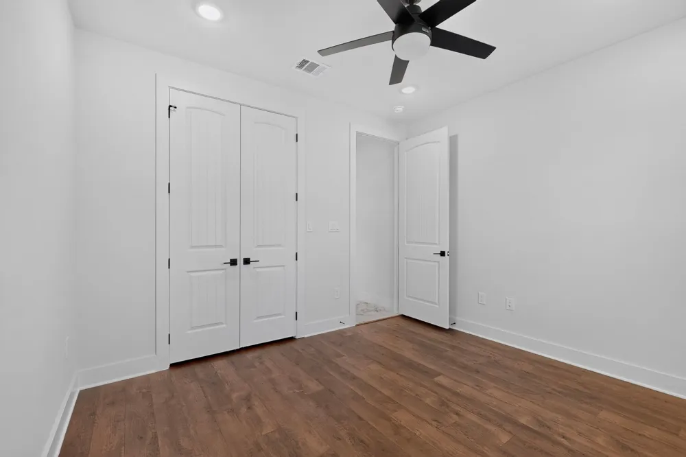 1672 Brookview Drive Lancaster, TX 75146
