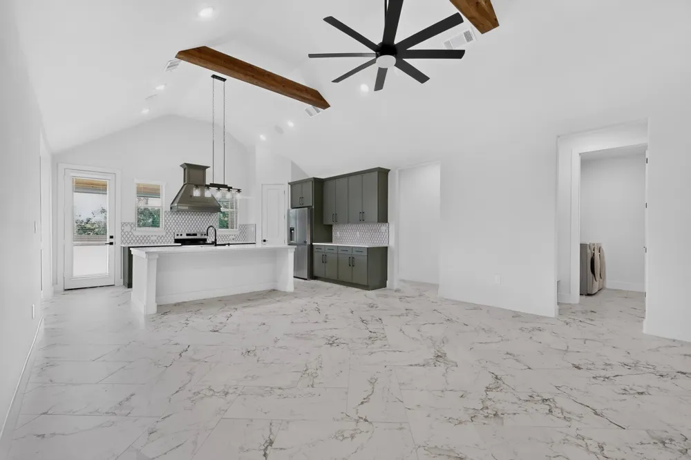 1672 Brookview Drive Lancaster, TX 75146