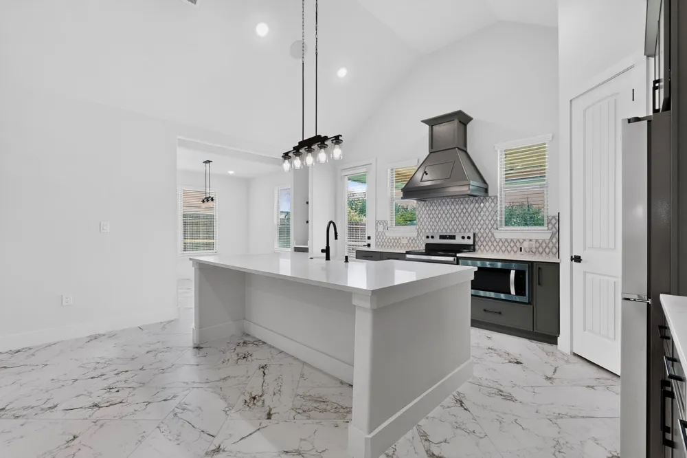 1672 Brookview Drive Lancaster, TX 75146